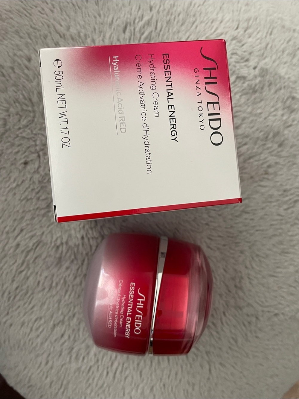 Shiseido Essential Energy Hydrating Cream - Red to Pink Ombre